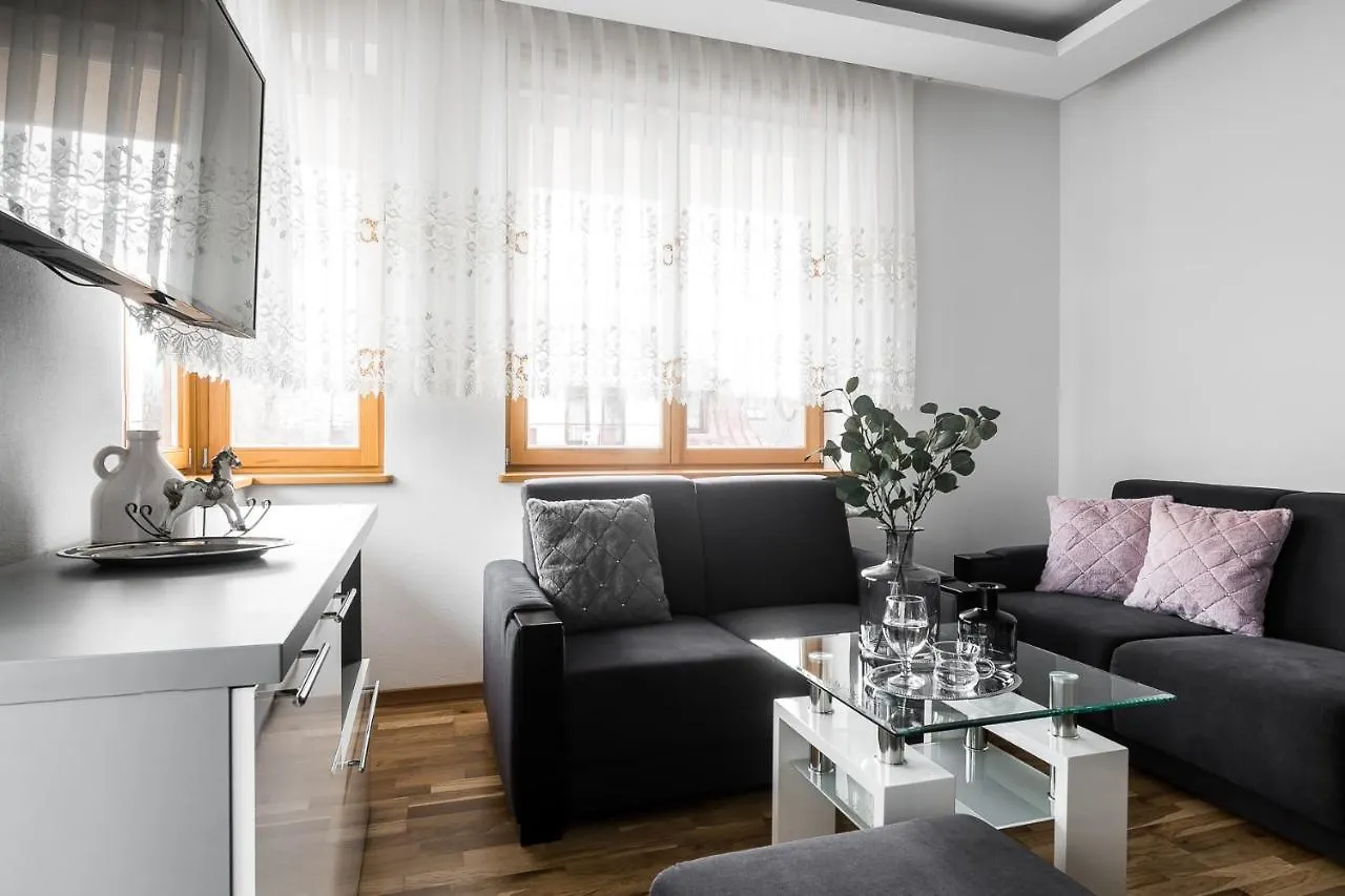 Apartamenty Pod Orlem - Rezydencja Do Skoczni Закопане 0*,  Польша